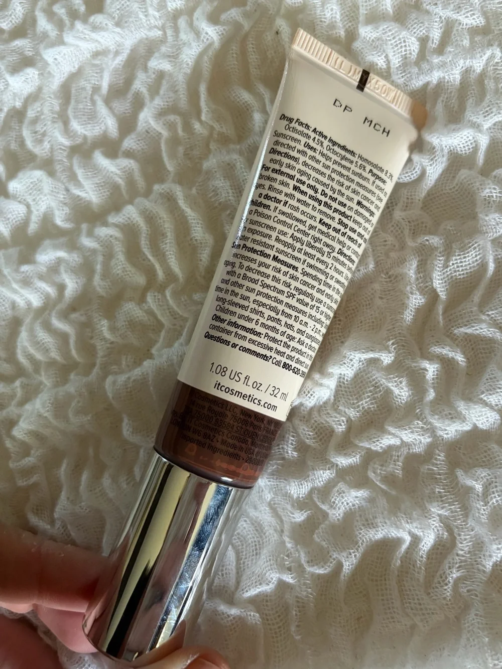 it cosmetics lightweight color
